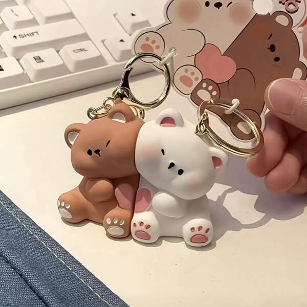 1 par de llaveros magnéticos con diseño de pareja de osos de dibujos animados, llavero de PVC abrazando, regalo de estatuilla pequeña, accesorio colgante precioso para bolso
