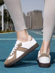 Neue Damen Lässig Sportschuhe, Farbblock Sneaker, Große Größen 36-45, flache Plateau-Schuhe, modisch vielseitig leichte atmungsaktive Trainer, geeignet für Frühling/Sommer, Schulanfang