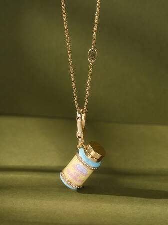 1Pc Fashion Cool Faux Pearl Letter Print Openable Bubble Water Bottle Pendant Necklace For Women Men Personalized Niche Party Jewelry, High-End Accessories, Bags, Keychain Pendants, Sports Style Gifts, Graduation Gifts