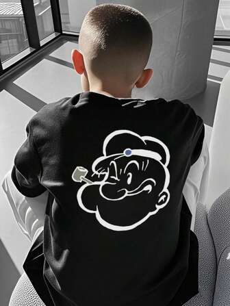  1 件 Popeye 合作款男童休闲印花圆领短袖 T 恤，夏季学生幼童服装 - 一件引人注目的 T 恤，为每个孩子带来欢乐和幸福！