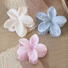 1个8厘米大理石纹皇冠花朵发夹，时尚双色发爪发饰，适合旅行时佩戴，发饰，发饰，配饰，女士发饰，秋季，旅行，美发工具，女士配饰，美发用品，秋季，发饰，女士发饰，旅行，发饰，女士配饰，发饰，女士发饰，美发工具，美发用品，用品，美容配饰，礼物，旅行，女士礼物，美发用品，圣诞礼物