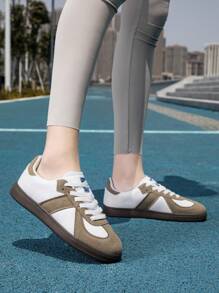 Neue Damen Lässig Sportschuhe, Farbblock Sneaker, Große Größen 36-45, flache Plateau-Schuhe, modisch vielseitig leichte atmungsaktive Trainer, geeignet für Frühling/Sommer, Schulanfang