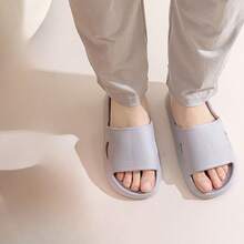 صندل قابل للتزحلق من جلد راقي، جملة حذاء داخلي منزلي مريح بأشرطة - رمادي فاتح - مشاهدة 3