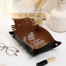 SWAJUJA 趣味猫咪骰子滚动托盘带折叠皮革支架 - RPG 游戏骰子的便携式存储，带有“CLICKETY CLATTERY I ROLL ATTEMPT”设计的装饰性桌面收纳盒，是送给游戏玩家的完美礼物，猫咪骰子托盘