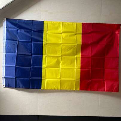 Bandiera nazionale della Romania, bandierine portatili romene, 20 pezzi di bandierine romene su filo da 5,5*8,2 pollici/20 piedi, bandiera romena in poliestere durevole, per uso interno/esterno, ideale per la Coppa Europea di calcio, eventi mondiali e decorazione per feste