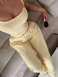 Conjunto de 2 piezas de mujer con camiseta de tirantes de unicolor simple con lazo y pantalones, conjunto de top tank y pantalones para salir