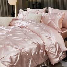10-Piece Satin Comforter Set With Sheet Set Queen Size Pinch Pleat Bedding Comforter Set Silk Like Satin Bedding Set For Bedroom And Guest Room Soft Lightweight Luxury Satin Bed Set With 1 Comforter 4 Pillowcases 1 Flat Sheet 1 Fitted Sheet 1 Bed Skirt And 2 Cushion Cover (Twin Size Includes 8 Pcs) - 淺粉色 - 查看 5