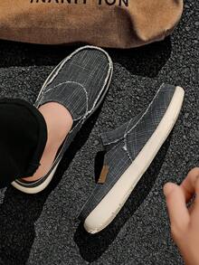 Mocasines de lona sin cordones para hombre, mocasines casuales de diario, el tamaño corre pequeño - Negro - Ver 4