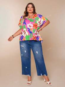 Plus Size Casual Loose Batwing Sleeve Short Sleeve V-Neck Blouse With Vacation Graphic Print, Front Short Back Long