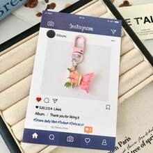 Porte-clés papillon colorés, breloques en résine d'animaux de dessin animé, porte-clés avec mousqueton, ensemble de clips de cartes d'anniversaire décoratives. Convient pour les sacs, les clés de voiture, les accessoires de voiture, les sacs à dos d'école, les accessoires gothiques Y2K, les accessoires d'Halloween, les idées de cadeaux pour la fête des enseignants, les Noël. Cordons de sac avec porte-badge. - Multicolore - Voir 16