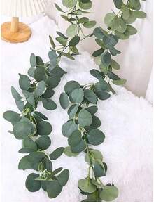 2 pièces Guirlande d'eucalyptus artificielle pour la décoration de la chambre, fausses fleurs de feuilles de soie d'eucalyptus à dollar argenté, couronne de verdure en rotin fait main. Convient pour le mariage, la remise des diplômes, la fête, la décoration intérieure et extérieure, l'arche, le mur, la porte, la cheminée, les fenêtres et le dîner à la maison