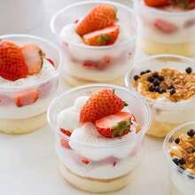 50个装 甜品杯 大号甜品杯 慕斯杯 冰淇淋杯 布丁杯 透明杯 甜品杯 蛋糕杯 适合生日派对 派对慕斯杯 婚礼甜品杯 可重复使用