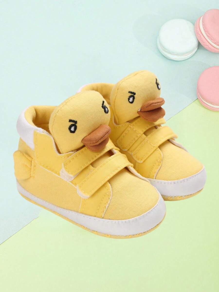 Infant Canvas Shoes Cartoon Pattern Decorative Design Low-Top Soft Sole Fashionable Slip-On Toddler Athletic Shoes, For Winter