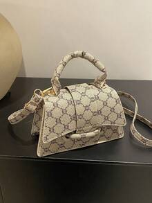 小众流行斜挎包，高品质简约纯色波点小方包，春季户外手提包