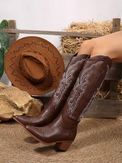 FVPFVP Caro Twessi 2025春秋新款复古刺绣沙漠高筒女牛仔靴，西部风格，牛仔靴