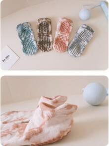 1 双短款瑜伽袜，扎染瑜伽普拉提袜，女士防滑运动袜，毛圈隐形瑜伽袜，四季健身踝袜 - 彩色 - 查看 4