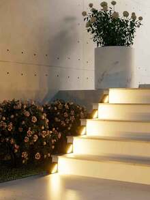 [2/8 件] 太阳能灯，用于台阶，三角形壁挂灯，配有 24 个 LED 灯泡、膨胀螺丝和双面胶带，光电传感器控制，用于楼梯、甲板、小路、庭院