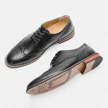 Men's Brogue Business Shoes, Embossed Leather Uppers Vintage Style, Wooden Heel Rubber Outsole, White Stitching