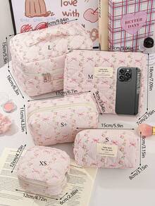 1 件粉色碎花条纹蝴蝶结图案绗缝大容量女士化妆包、旅行化妆包、女孩化妆收纳包、化妆包护肤包盥洗包、卫生棉条收纳包卫生巾袋餐巾收纳包适用于旅行、度假和学校使用、婚礼伴娘礼物、妈妈礼物、生日礼物、送给朋友的礼物