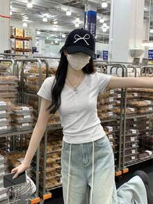 女士夏季V领短袖休闲T恤 - 白色 - 查看 7