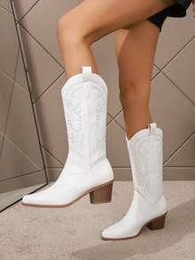 Tropiscape Botas altas de tacón grueso de moda para fiesta con punta puntiaguda y bordado para mujer, ideales para uso en exteriores en Navidad, invierno y como regalo de Navidad - Blanco - Ver 10