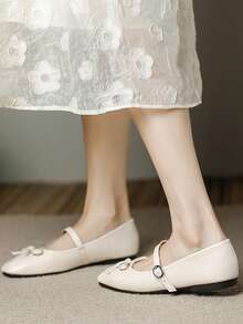 女士时尚方头一脚蹬白色蝴蝶结装饰鞋，休闲办公百搭平底鞋，适合春夏户外穿着，高端品质休闲玛丽珍芭蕾平底鞋，适合派对、婚礼穿着 - 白色 - 查看 6