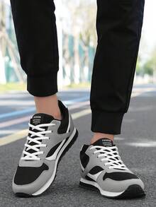 男士复古平底圆头系带字母图案休闲鞋，透气大码情侣鞋，柔软防滑鞋底，四季皆宜，舒适训练平底学生鞋，防滑鞋底，透气柔软网布和绒面革 - 彩色 - 查看 6