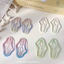 4/5 pièces Pinces à cheveux pour femmes, pinces BB à l'arrière de la tête, pinces sur le côté des franges pour femmes, design en forme d'étoile à cinq branches et de nuage creux, style mignon et doux, convient pour la coiffure, les cadeaux, les festivals