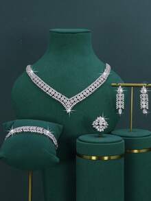 Conjunto de 5 peças banhadas a ródio, joias de luxo estilo real do Oriente Médio, Dubai, com design geométrico em formato de V, feitas à mão com zircônia cúbica branca, inclui colar, pulseira, brincos e anel, adequado para uso diário em casamentos, presente de aniversário de casamento, presente de Dia das Mães (embalagem em caixa de presente dourada) - Branco - Ver 10