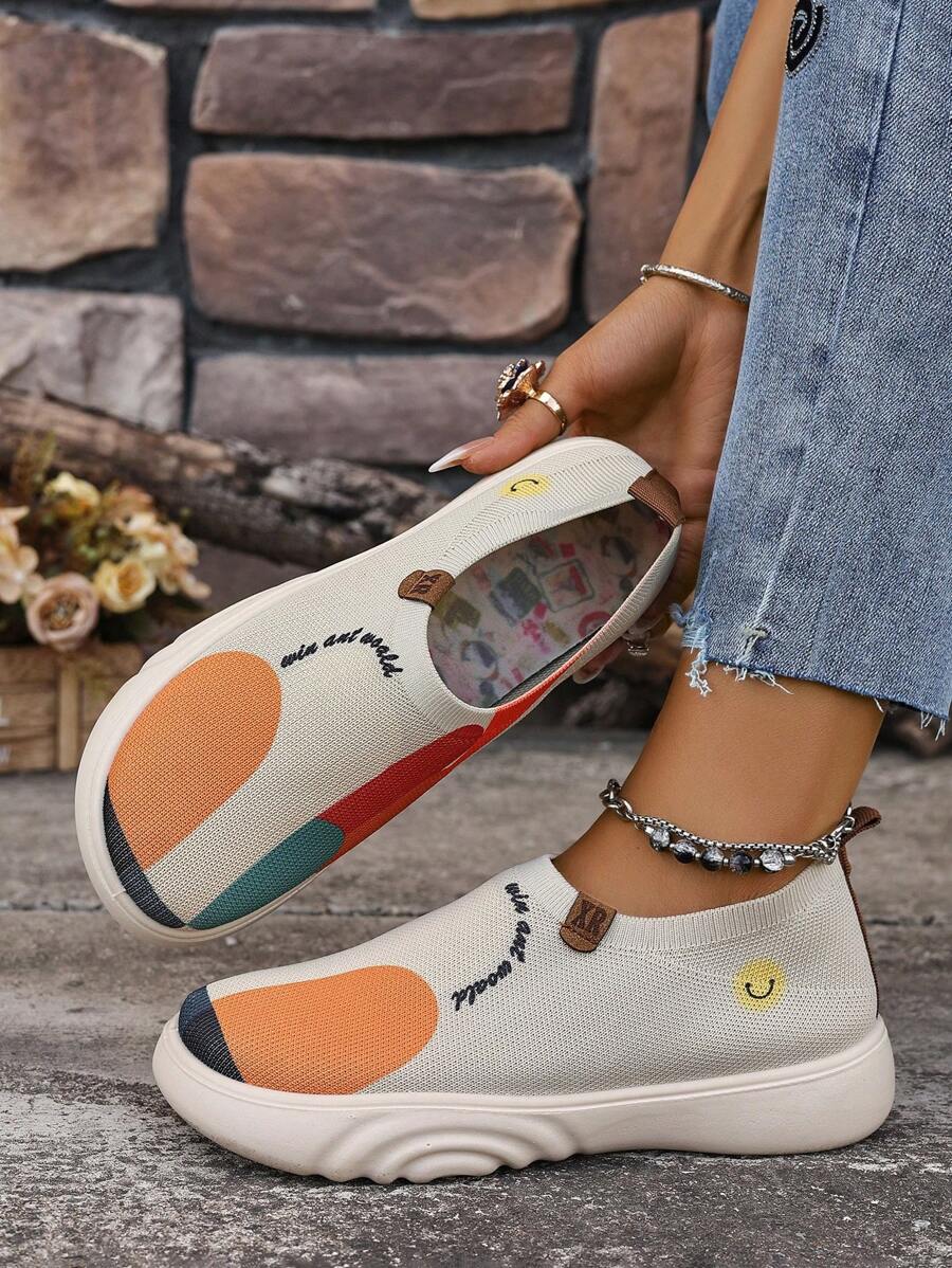 2024 Spring And Autumn New Cloth Shoes For Women, Painted, Fashionable, Versatile, Stylish, Mother's Shoes, Slip-On Slouchy Shoes, Loafers, Non-Slip Casual Shoes