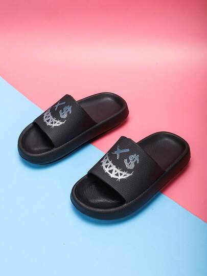 Slip-on-sandaler i skum för barn, lätta, halkfria, mjuka botten, söt tecknad design, lämplig för småbarn och stora barn, avslappnade inomhus snabbtorkande tofflor