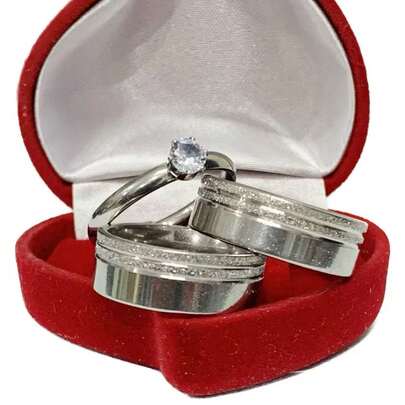 Par de Aliança Namoro 2 Frisos Brilhantes 8mm + Solitário + Caixinha Vermelha