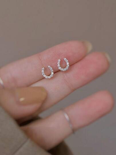 1ペア スパークリングホース蹄Uシェイプスタッドピアス、ファッショナブル、高級、エレガント、ニッチデザイン、日常着、集まり、パーティーに適したエクスクルーシブなピアス