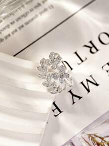 1pc Elegant And Delicate White Gold Plated Ladies Ring.Unique Design With Double Opening,Rhinestone Butterfly And Leaf Ring,Personalized Fashion Spring Jewelry.Suitable For Daily Wear,Vacation,Wedding,Gift,Party.Valentine's Day Gift For Girlfriend,Mom,Friends.