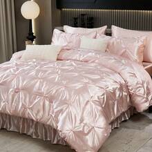10-Piece Satin Comforter Set With Sheet Set Queen Size Pinch Pleat Bedding Comforter Set Silk Like Satin Bedding Set For Bedroom And Guest Room Soft Lightweight Luxury Satin Bed Set With 1 Comforter 4 Pillowcases 1 Flat Sheet 1 Fitted Sheet 1 Bed Skirt And 2 Cushion Cover (Twin Size Includes 8 Pcs) - 淺粉色 - 查看 4