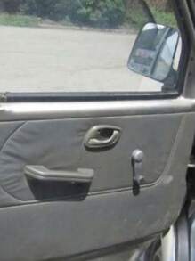 Universal Auto Accessories - Window Crank Handle, Crank Door Lever Handle Replacement, Easy To Install, Contains Spring Clips And Washers To Ensure Secure Installation, Made Of Durable Plastic For Durability, Suitable For Pickup Trucks, Sedan And Other Vehicles, Compatible With Various Models, Improves Driving Comfort And Convenience, Perfect Replacement For Old Or Damaged Handles, Fits Most Door Window Lifts, Universal Window Crank Handle