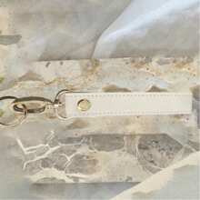 1pc Customized Creative PU Leather Keychain, Personalized Unique Keyring Gift For Friends, Family, And Loved Ones, Made With UV Printing Technique, Dawg, Engraved, Sequines, Stainless, Vintage, Casual, Unisex, Hipster, Old Money, Stylish, Custom, Personalized, Unique, Customized, Ideal Gifts For Him, Ideal Gifts For Her, Boyfriend, Friends, For Anniversaries, For Birthdays, For Weddings, For Graduation, For Housewarming, Personalized Gifts For Women/Men, Personalized/Customized Keychain