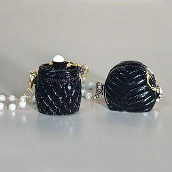 全新逼真 3D 包钥匙扣，时尚百搭珍珠链背包吊坠，别致单肩包配件