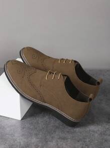 Men's Suede Lightweight Brogue Decorated Round Toe Lace-Up Casual Low-Heel PU Shoes, Suitable For Young Students Everyday Wear, Spring/Summer/Autumn/Winter
