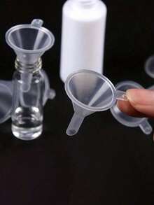 10 piezas de embudos de viaje mini, aptos para transferir cosméticos, perfumes, aceites esenciales, hechos de material plástico, aplicables para botellas de laboratorio, aceites esenciales, perfumes, especias, arte de arena, camping y polvos - herramienta esencial para medición y transferencia precisa, decoración del hogar para sala de estar, dormitorio, baño, accesorios de viaje, regalos de boda, fiesta, cumpleaños, regalos para padres, amigos, Año Nuevo, accesorios, regalos divertidos de regreso a la escuela - transparente - Ver 2