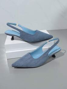 Sandali di nuova collezione Primavera/Estate 2025 con stile francese da favola,  con testa sbriciata per donna, con tacco a gattino, schiena aperta e punta affusolata, raffinati e piatti