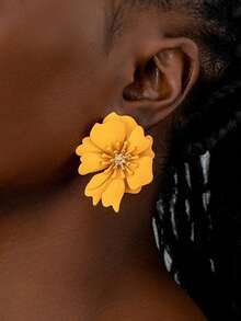 1 par de pendientes de clip elegantes y dulces con flores de estilo campestre para mujer, adecuados para vacaciones, cumpleaños, citas, bailes, fiestas, vacaciones, compras y uso diario