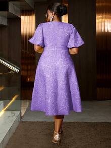 大码女士玫瑰提花泡泡袖A字毕业礼服，适合通勤、优雅鸡尾酒会、半正式舞会、生日、婚礼宾客、毕业典礼、晚宴、返校节等场合，也适合情人节和春季穿着。 - 紫色 - 查看 3