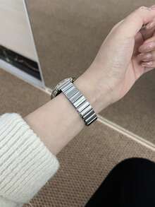 18mm 20mm 22mm 金属磁吸表带 - 适用于三星 Galaxy Watch 6 5 4 40mm 44mm、Galaxy Watch 5 Pro、Galaxy Active 2、Watch 6 4、GT6 GT5 GT4 GT3 Pro，时尚舒适的男女通用表带 - 銀色 - 查看 3
