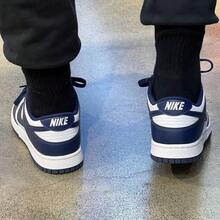 Nike Dunk Low Retro 2026 para hombre, nuevos tenis deportivos casuales de estilo vintage con patchwork y bloques de color, zapatillas de skateboard de caña baja, HF5441-107 - Azul y blanco - Ver 5