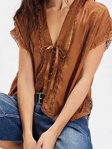 Women Summer Boho Tie Front Tank Top Lace Beach Vacation Y2k Coquette Button Down Short Sleeve Blouse Low Cut V-Neck Flowy Peplum Shirt Crop Tops Going Out Tops - 棕色 - 查看 2