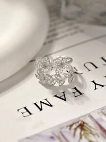 1pc Elegant And Delicate White Gold Plated Ladies Ring.Unique Design With Double Opening,Rhinestone Butterfly And Leaf Ring,Personalized Fashion Spring Jewelry.Suitable For Daily Wear,Vacation,Wedding,Gift,Party.Valentine's Day Gift For Girlfriend,Mom,Friends.