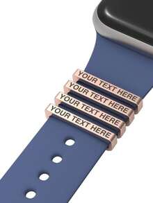 1/2 Stücke personalisierte Text Gurt Dekoration, Silber, Gold, Roségold passende Silikon Smart Gurt Zubehör für Valentinstag, Ostern, Muttertag, Vatertag, Weihnachtsgeschenke für Liebhaber, Freunde, Paar und Studenten für den täglichen Gebrauch, Jahrestage, zum Gedenken an verstorbene Angehörige, zur Erinnerung an besondere Daten etc.