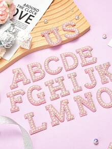26 件 A-Z 字母贴片套装，3D 珍珠和水钻装饰字母贴纸，DIY 字母贴片配件，适用于衣服、包包、背包、织物、个性化礼品、新娘派对礼物、单身派对装饰 - 粉底白鑽 - 查看 14