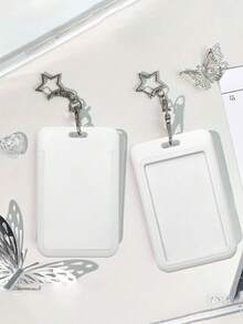 白色星形卡包挂件，可作包包挂饰、钥匙扣，可收纳身份证、会员卡、照片等，具有保护功能。适合日常使用、装饰或作为礼物送给朋友、家人、爱人，是情人节、生日、母亲节、开学季的理想之选。 - 白色 - 查看 6